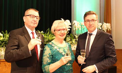 2018 01 11 NJE BGM Staats Stru 2018 01 11 NJE BGM Staats Stru