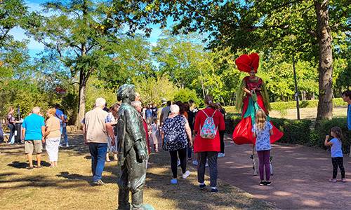 Parkfest Stelzen WEB © Heike Hickmann Parkfest Stelzen WEB © Heike Hickmann