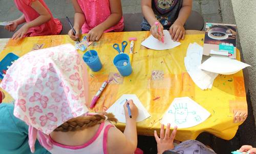 Papier-das-fetzt © Martina.Mätzschker Papier-das-fetzt © Martina.Mätzschker