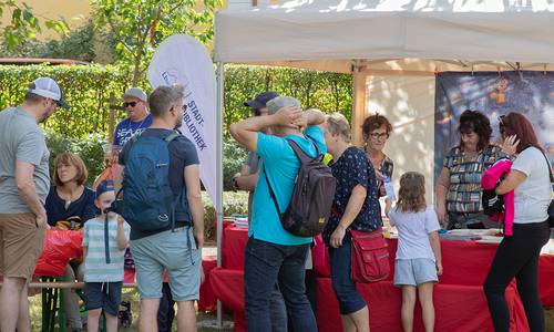 WEB Parkfest 2025 Bibliothek 2 © Heike Hickmann WEB Parkfest 2025 Bibliothek 2 © Heike Hickmann