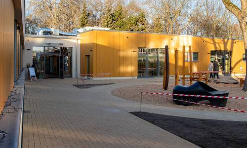 WEB 2025 12 17 Einweihung Kita Zöschen Aussengelände 03 © SL/HH WEB 2025 12 17 Einweihung Kita Zöschen Aussengelände 03 © SL/HH